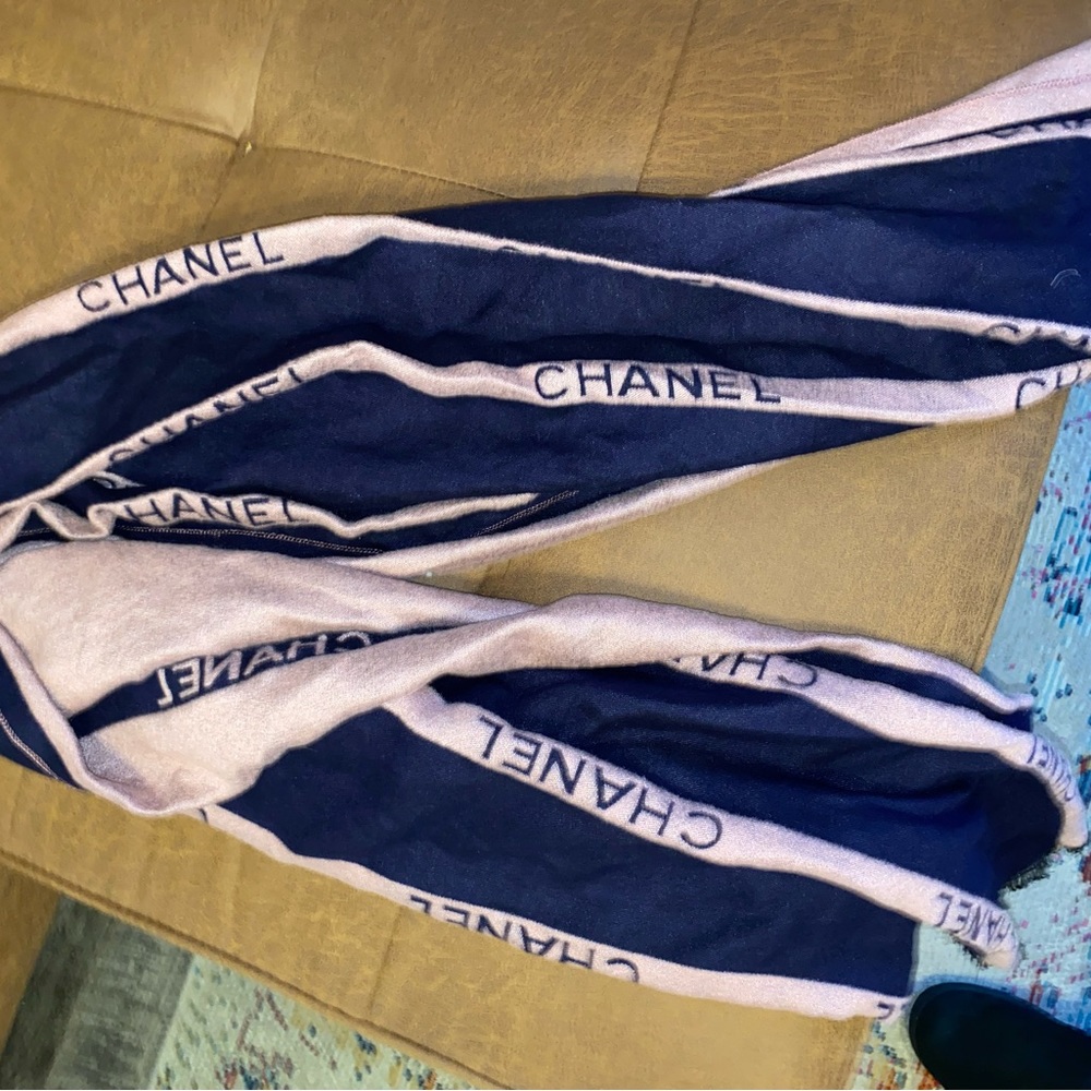 Large Inspired Reversible Scarf/Wrap - image 4